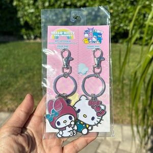 HELLO KITTY AND FRIENDS BFF METAL KEYCHAINS NEW IN PACKAGE